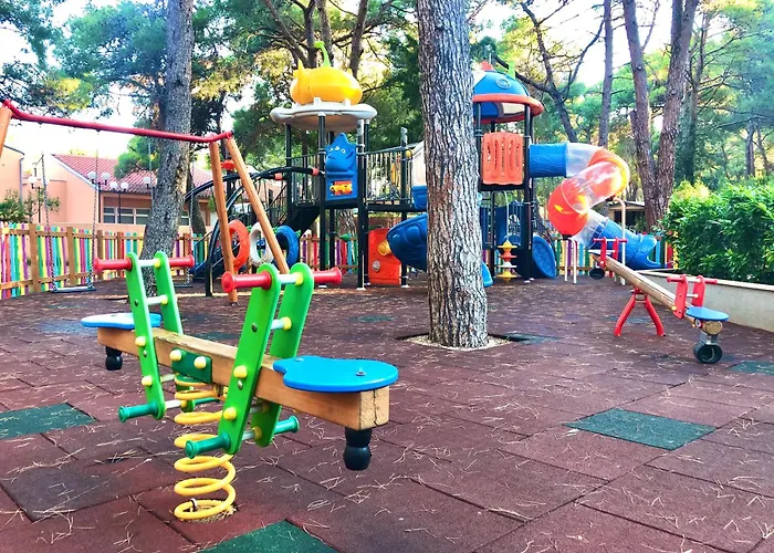 Glamping Tents | Losinj | Camp Cikat مالي لوشينغْ