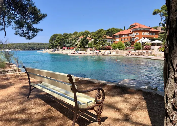 منتزه العطل Glamping Tents | Losinj | Camp Cikat 4*